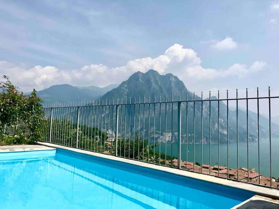 Piccolo Paradiso Vista Lago Con Piscina Privata Riva di Solto Exterior photo